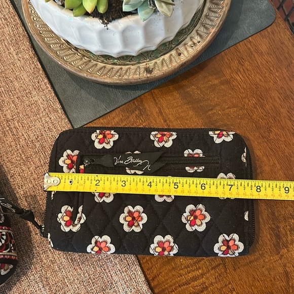 Vera Bradley Black and Red Floral Tote Bag - Picture 11 of 12